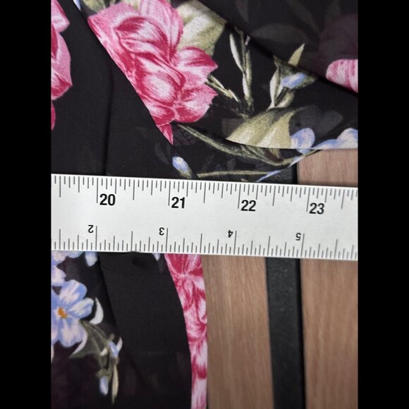 Torrid Kaftan Cardigan 2 / 2X Womens Black Lightweight Sheer Button Dress - Picture 3 of 7